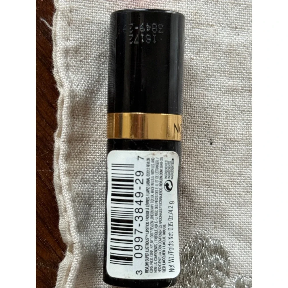 Revlon super lustrous
